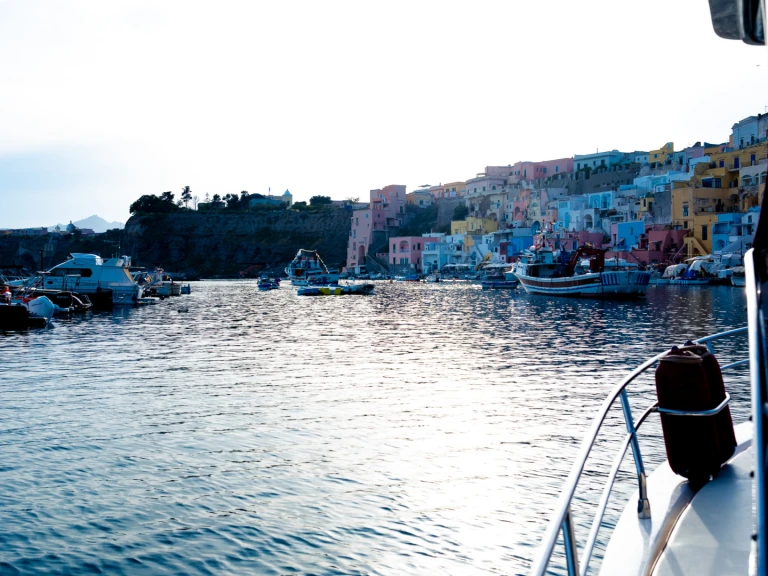 Motorboat rental with or without captain Cantieri tirrenia Naples