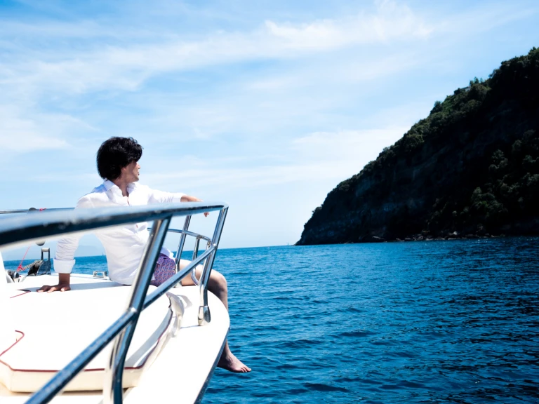 Cantieri tirrenia Viveur 28 cabin in Naples on SamBoat