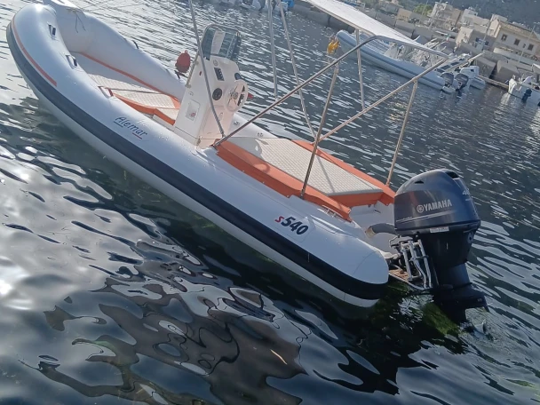 Rent a Bwa Bwa 4.80 Isola delle Femmine