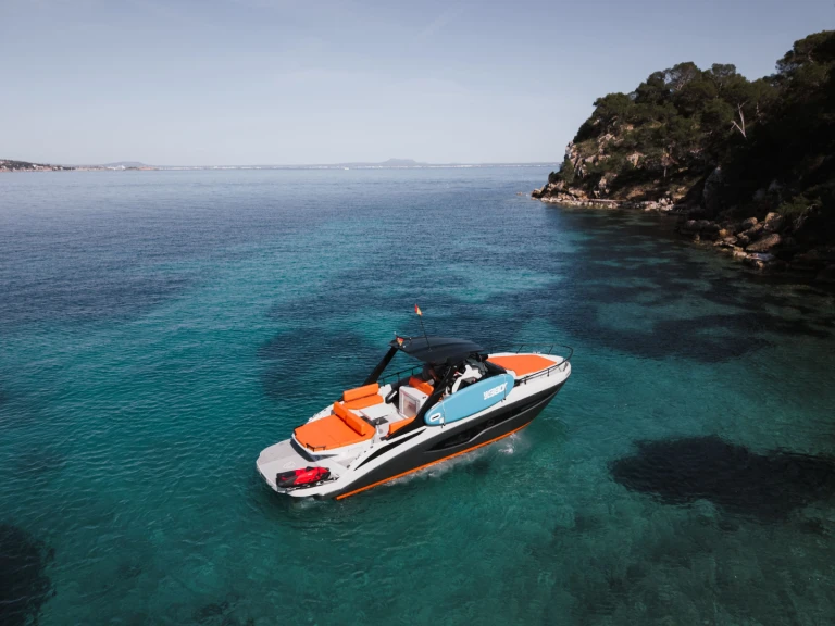 Motorboat for rent Palma de Mallorca at the best price