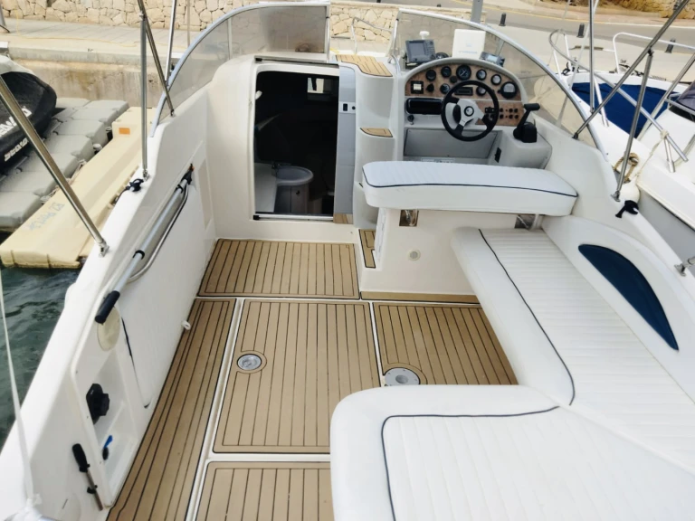 Boat rental Rio Rio 700 Cruiser in Cala d'Or on Samboat