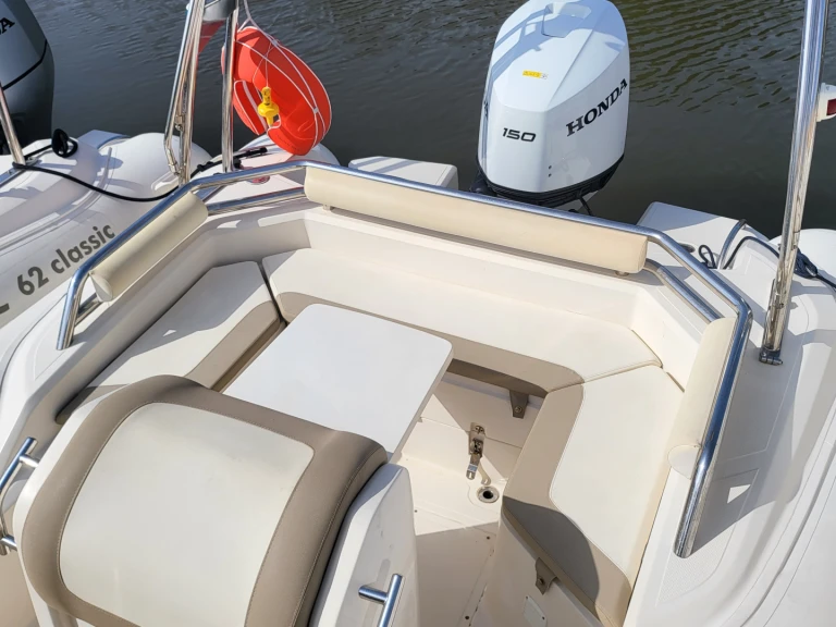 Rent a Capelli Tempest 626 Hyères