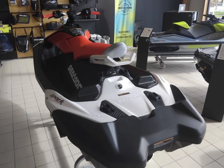 Rent a Sea-Doo Spark Trixx Capbreton
