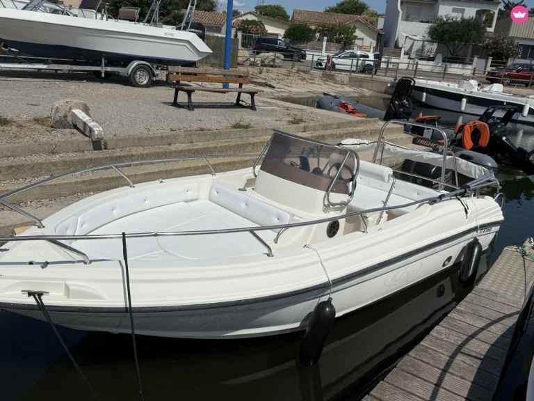 Rent a Ranieri Millennium 18.20 Carnon-Plage