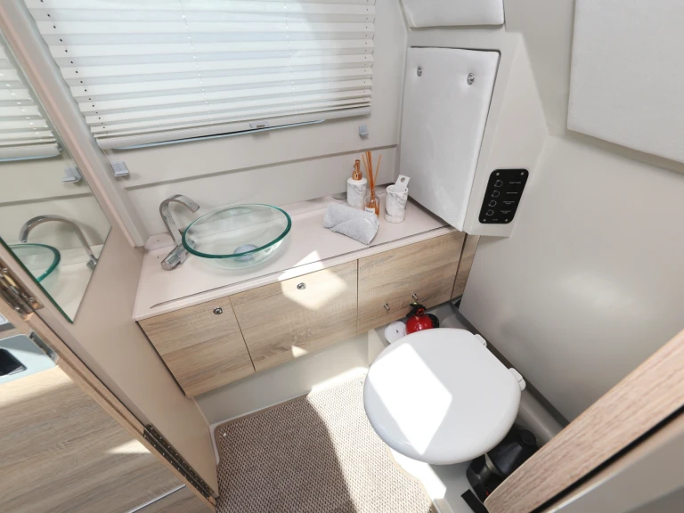 Yacht charter Sukošan cheap Saxdor 320 GTO