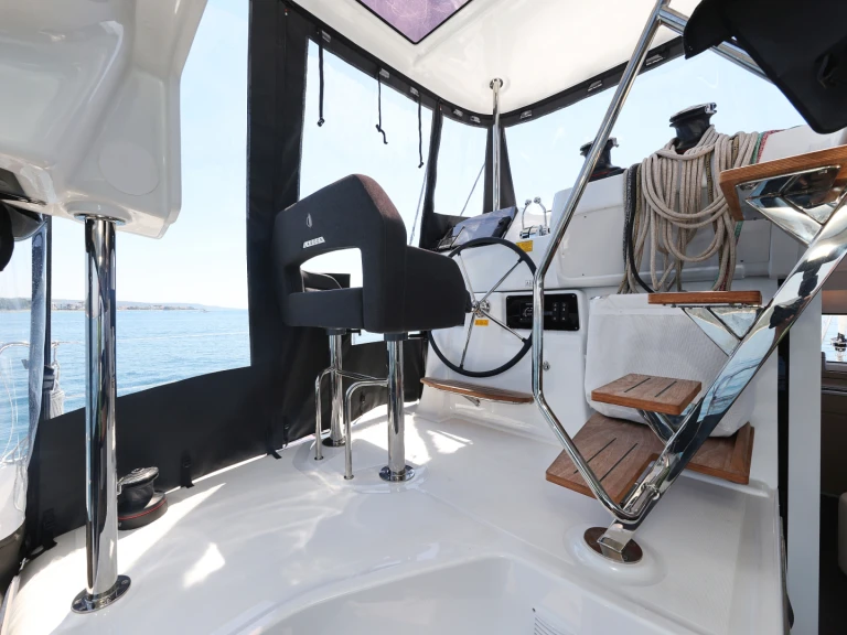 Rent a Lagoon Lagoon 43 Sukošan