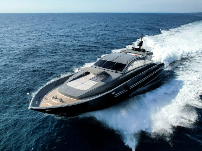 Bareboat Rental Luxury Yacht Cantieri di Arno with a boat licence