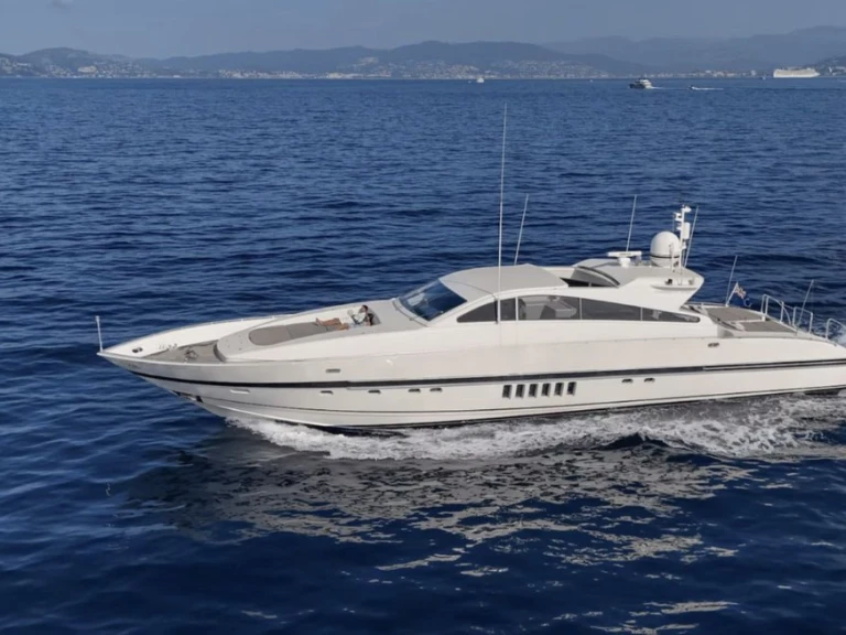 Cantieri di Arno Leopard 27 charter bareboat or captained in  Port Grimaud