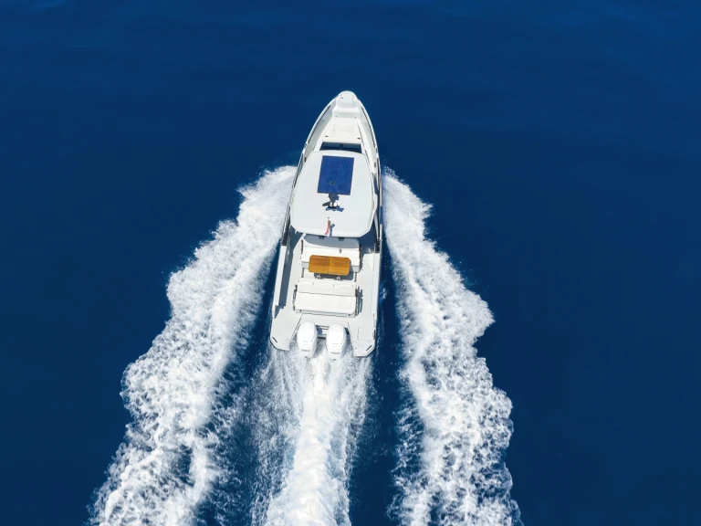 Bareboat Rental Motorboat Saxdor with a boat licence