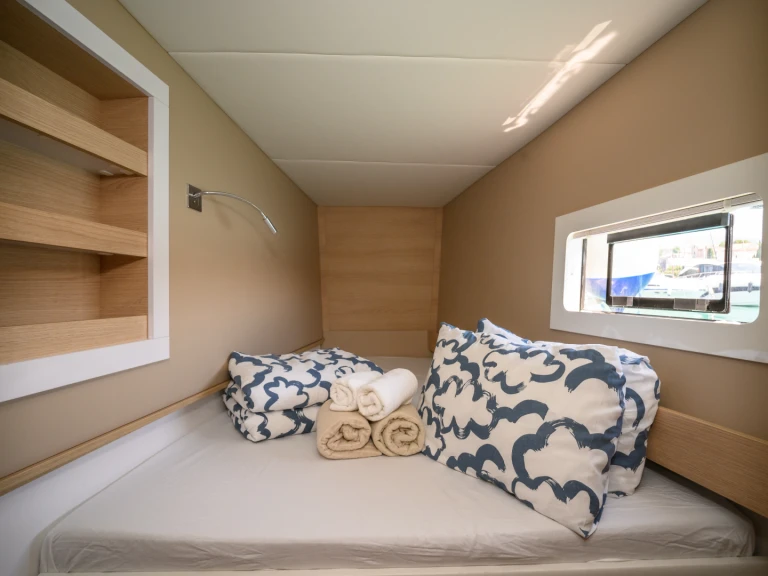 Rent a Aventura Aventura 37 Novi Vinodolski