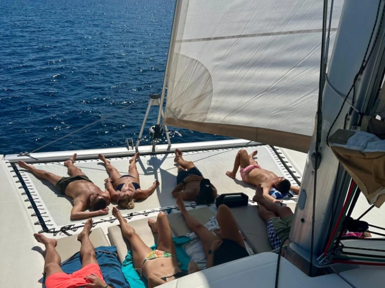 Catamaran rental in Ibiza Town - Fountaine Pajot Helia 44