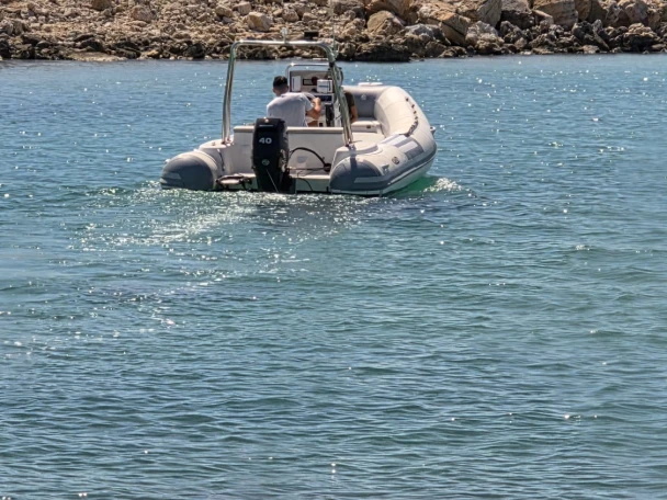 Rent a Italboats Predator 540 Torre Vado