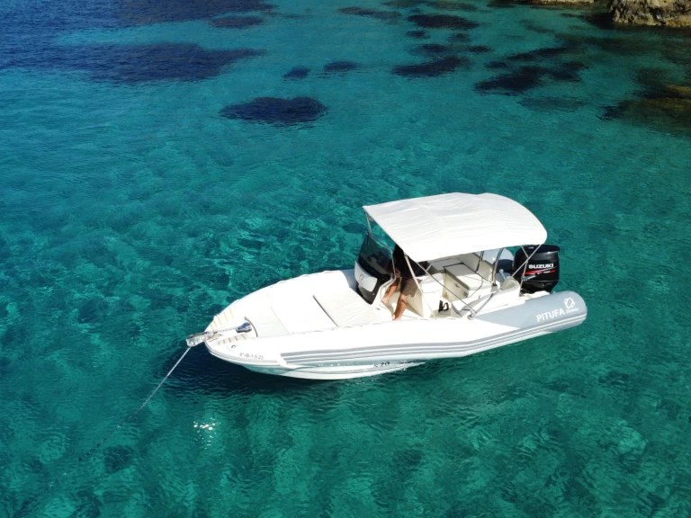 Rent a Zodiac N-ZO 600 Santa Eulària des Riu