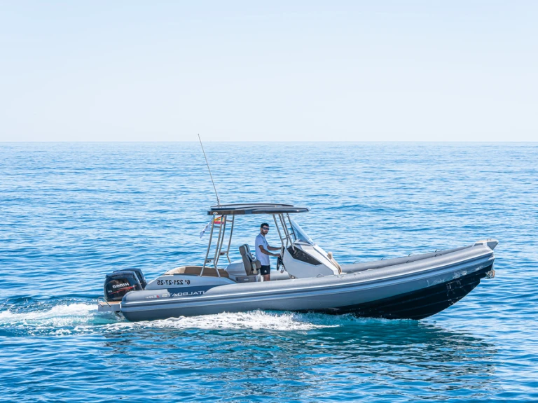RIB rental in Altea - Italboats Stingher 28GT Lux