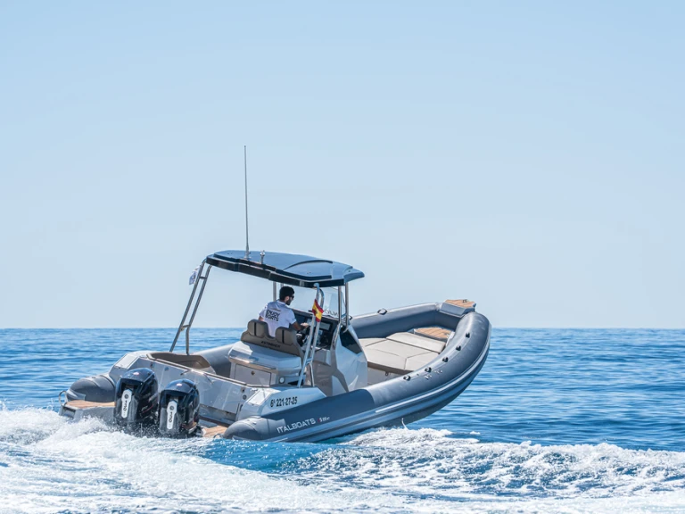 Boat rental Italboats Stingher 28GT Lux in Altea on Samboat