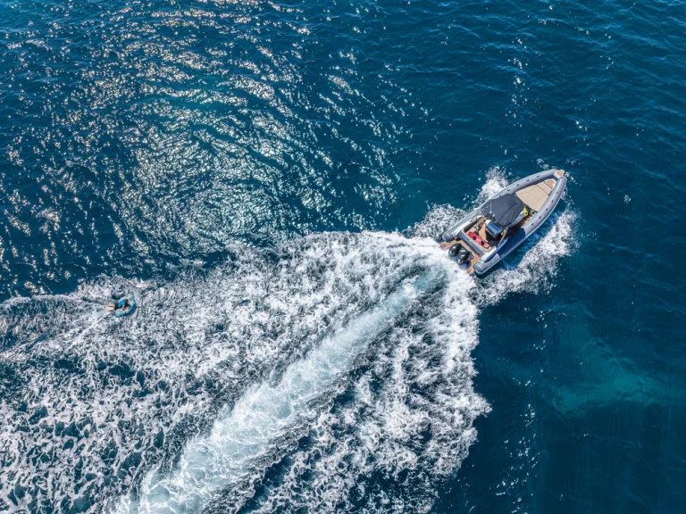 Boat rental Italboats Stingher 28GT Lux in Altea on Samboat
