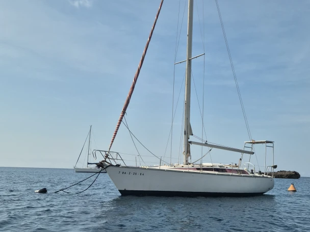Sailboat rental in Marina deportiva de Menorca - Dufour Dufour 39