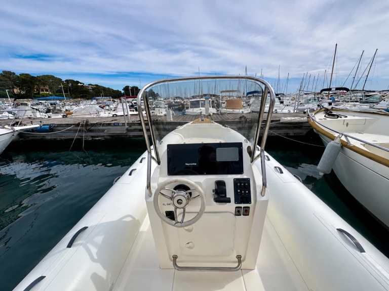 RIB for rent Saint-Raphaël at the best price