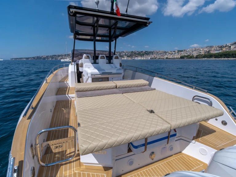 Yacht charter Cannes cheap AVANTGARDE 1.1