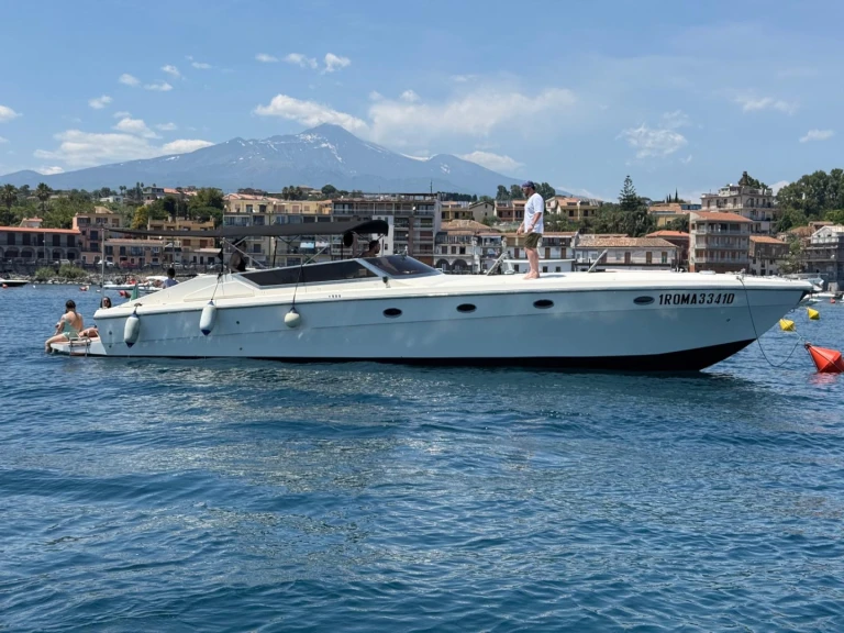 Yacht charter Catania cheap Freeway 43 