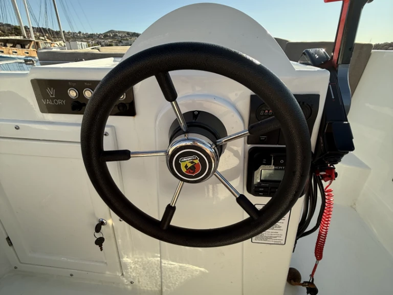 Luxury Yacht rental with or without captain Prusa Marine Marseille