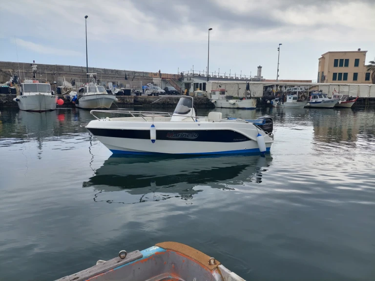 Yacht charter Sanremo cheap Fisherman 17