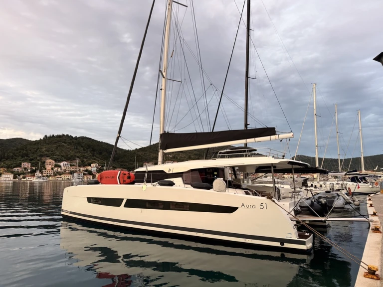 Catamaran for rent Préveza at the best price