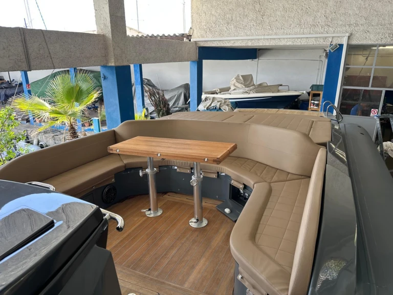 Bareboat Rental RIB Sacs with a boat licence