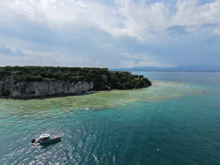 Saxdor Saxdor 320 GTO charter bareboat or captained in  Sirmione