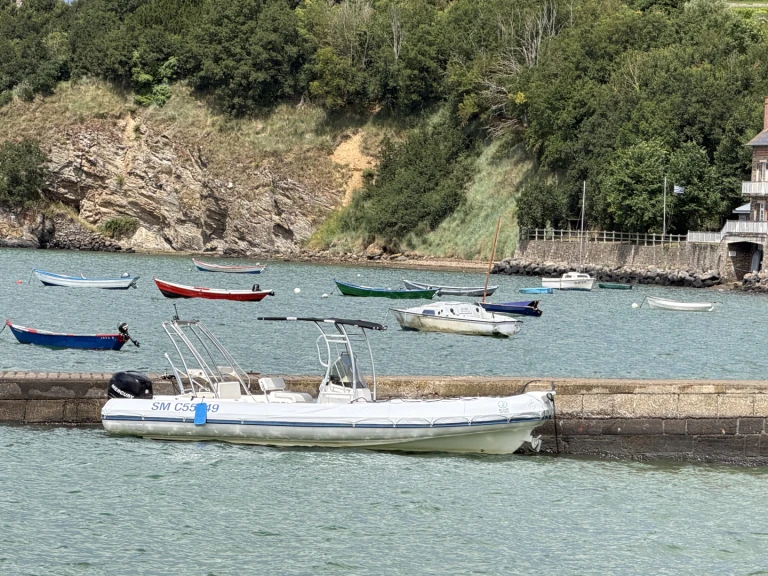 Joker Boat Clubman 26 in Saint-Samson-sur-Rance on SamBoat