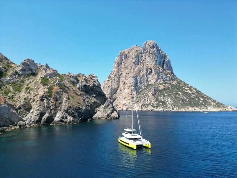 Bareboat Rental Catamaran Lagoon with a boat licence