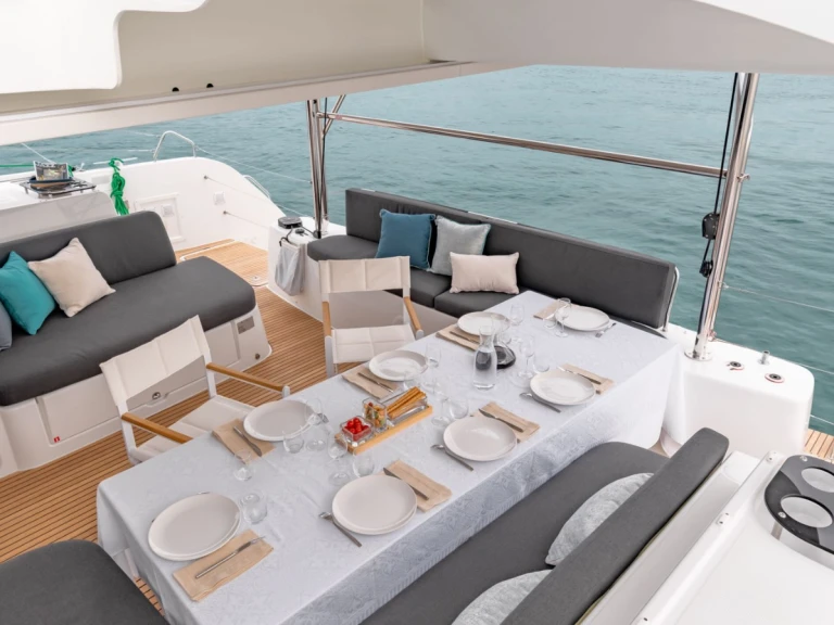 Yacht charter Sant Antoni de Portmany cheap Lagoon 46