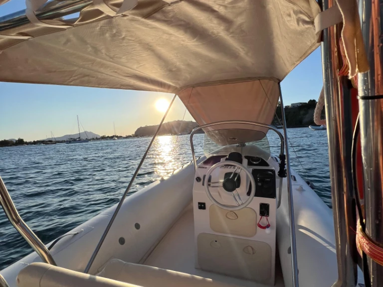 RIB rental with or without captain Valiant Torre Annunziata