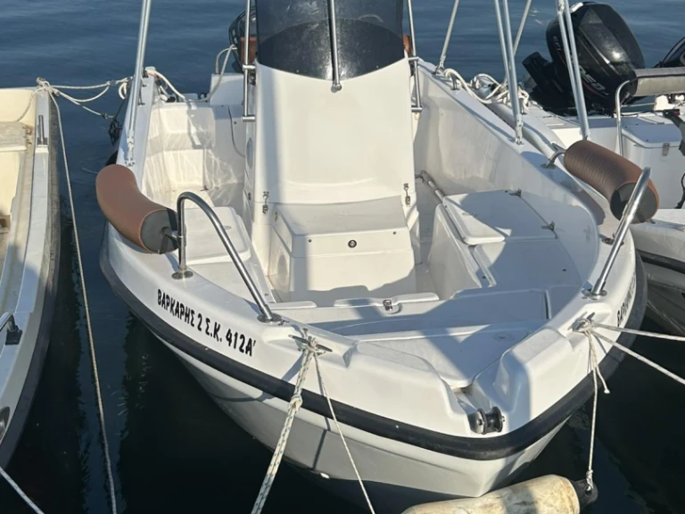 Athrakiboats TRITON in Néa Moudhaniá on SamBoat
