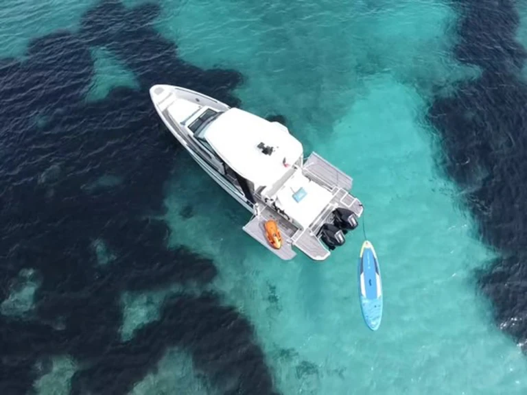 Yacht charter Golfe-Juan cheap Saxdor 320 GTO