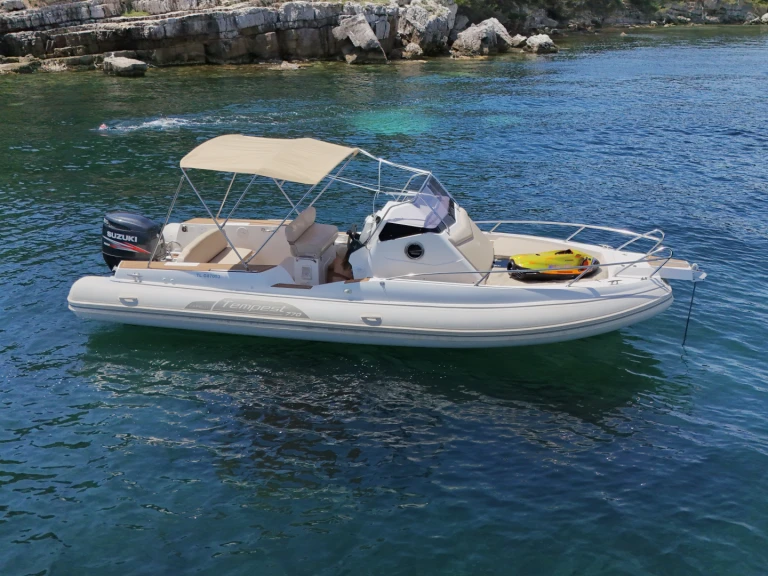 RIB rental in Cannes - Capelli Tempest 770 WA