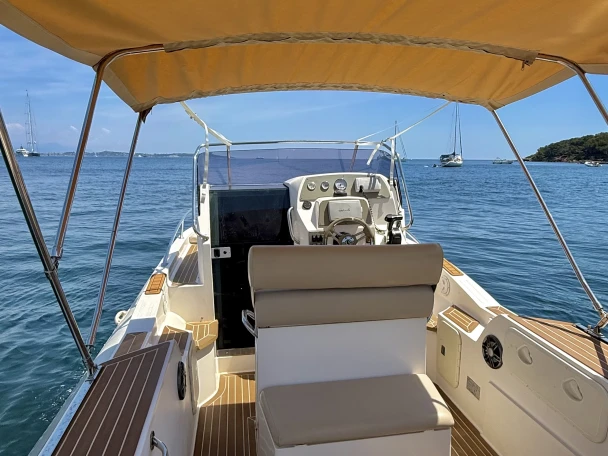 Bareboat Rental RIB Capelli with a boat licence