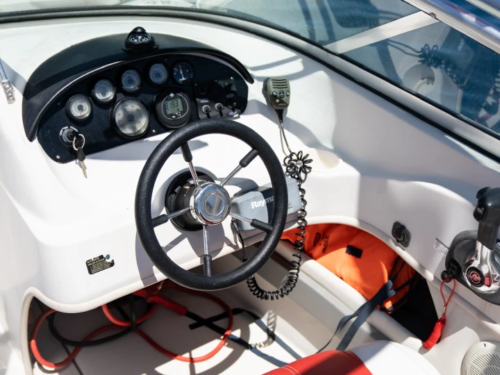 Motorboat rental with or without captain Sea Ray Cannes