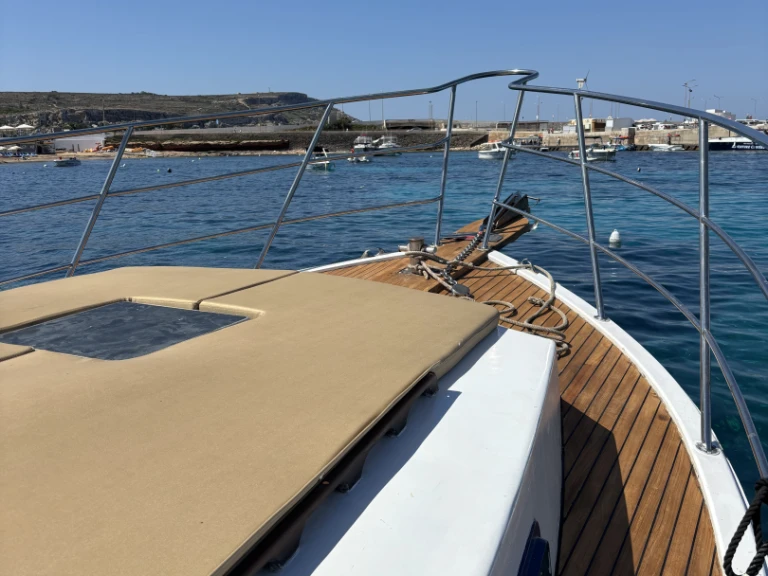 Custom Made Duffy & Duffy in Gozo on SamBoat