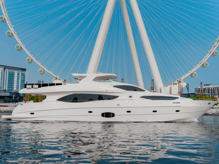 Luxury Yacht for rent Dubai Marina at the best price