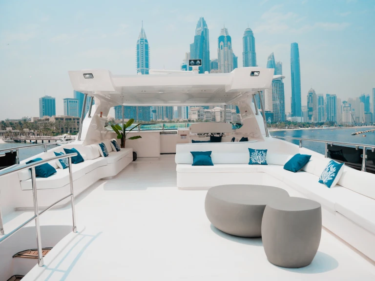 Rent a  Luxury Motor Yacht X35 Dubai Marina