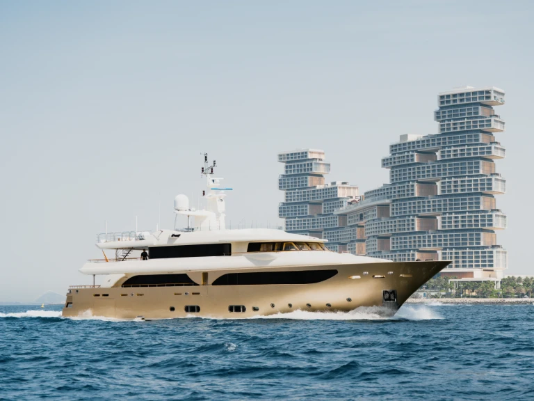  Luxury Motor Yacht B in Dubai Marina on SamBoat