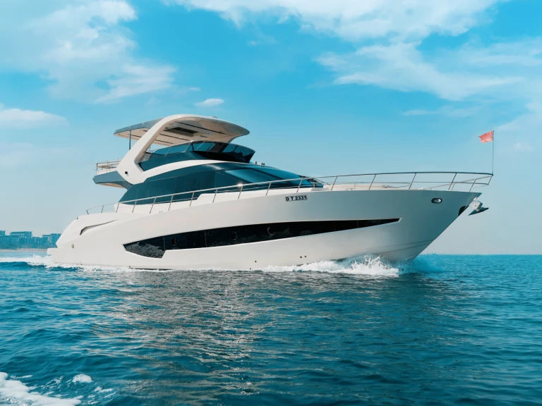 Luxury Yacht rental with or without captain  Dubai Marina