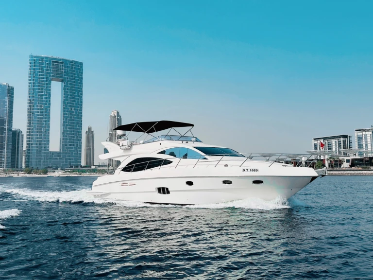  Luxury Motor Yacht X3 in Dubai Marina on SamBoat