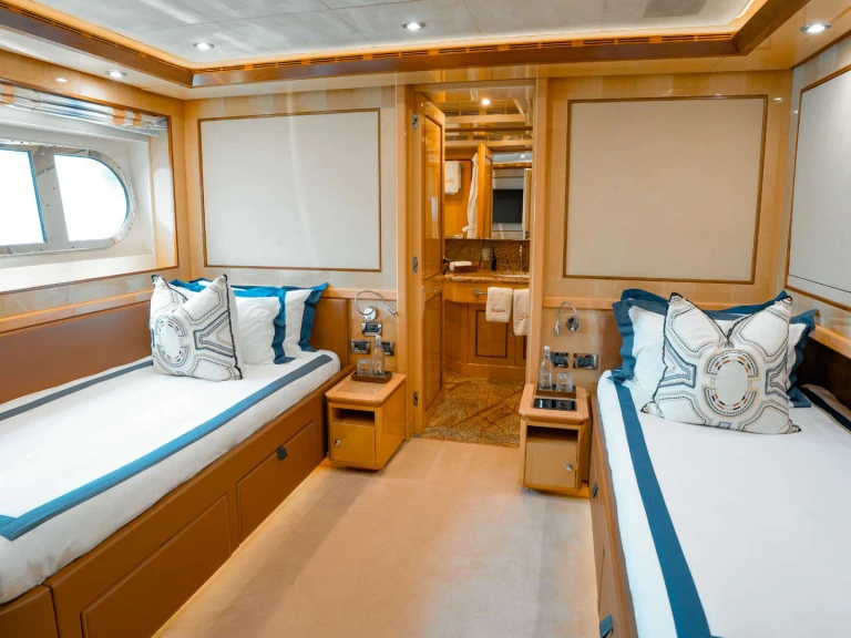  Luxury Motor Yacht B charter bareboat or captained in  Dubai Marina