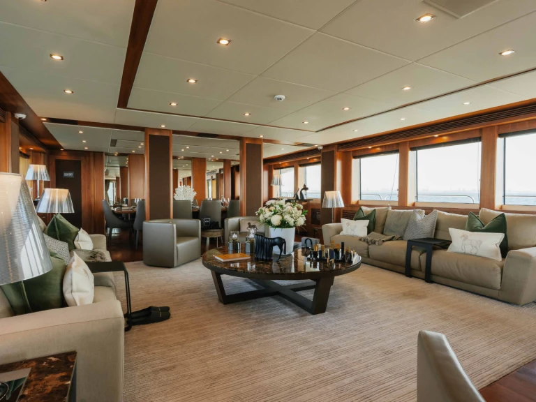 Luxury Yacht for rent Dubai Marina at the best price