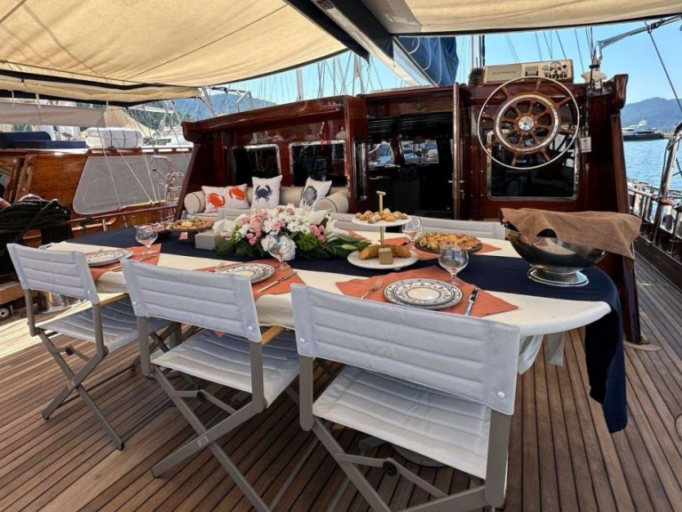 Etemoglu Boatyard CAROLINA in Rhodes Island on SamBoat