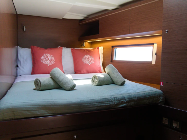 Boat rental Bénéteau Oceanis 51.1 in Primošten on Samboat