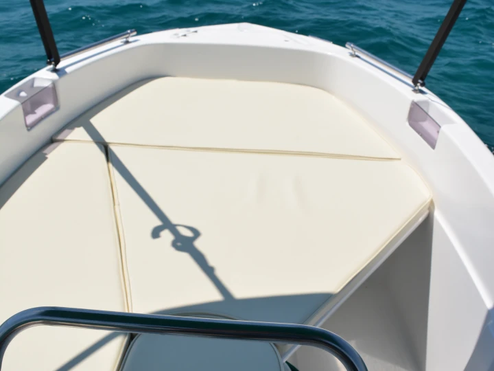 Boat rental  Compass 400 GT in Sitges on Samboat
