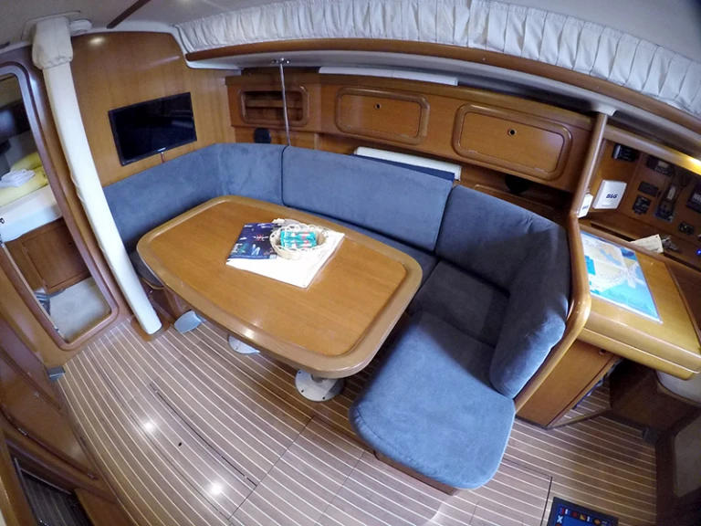 Sailboat rental in Šibenik - Grand Soleil Grand Soleil 40